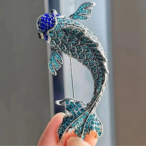 Blue Fish Carp Crystal  Brooch - Picture 2 of 6